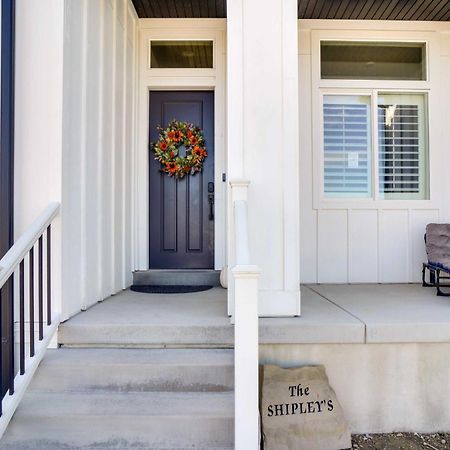 Contemporary Home With Grill Near Utah Lake! Saratoga Springs Exterior photo